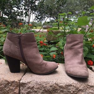 Fergalicious by Fergie Grey Ankle boots.